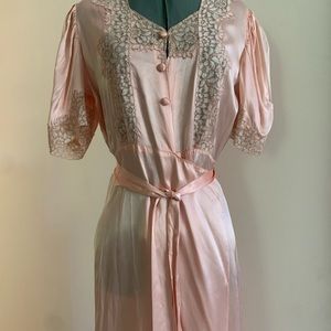 COPY - Beautiful Vintage Peach NightGown handmade